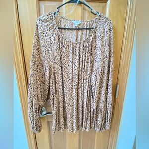 👗 Terra & Sky Leopard Print Blouse long sleeve. Never worn!